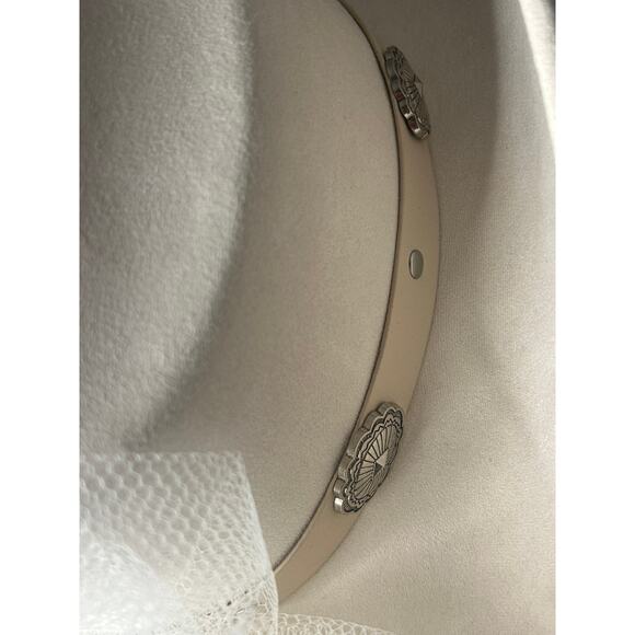 Fluffy Sense Wide brim Ivory size large tulle veil Bridal Cowgirl Hat main image 5